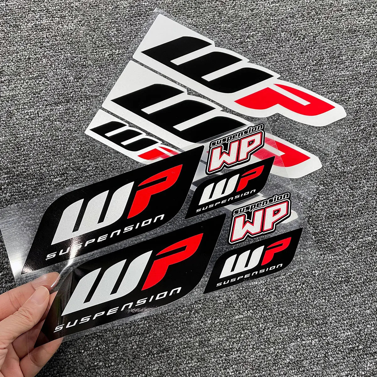 Réinventez votre style : L'autocollant qui transforme vos objets en œuvres d'art durables