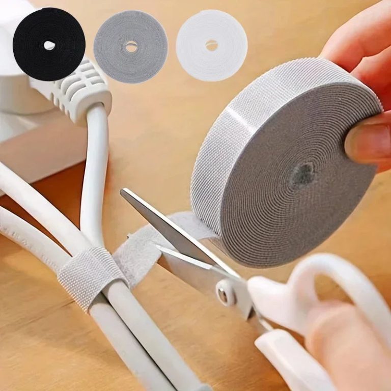 Rangement Intelligent des Câbles : L’Attache Réutilisable qui Simplifie Votre Quotidien