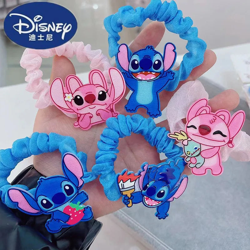 Plongez dans l'univers magique des accessoires Disney Lilo & Stitch pour sublimer votre coiffure !