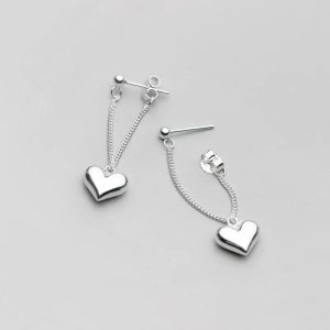 Élégance Intemporelle : Sublimez Votre Style avec des Boucles d'Oreilles Cœur en Argent Sterling 925