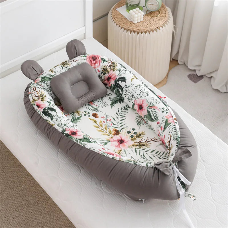 Un Sommeil Serein pour Bébé : Le Berceau Anti-Sursaut Floral Portable 3C comme Allié des Parents