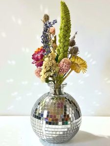 Illuminez votre intérieur avec une touche disco-chic inégalée