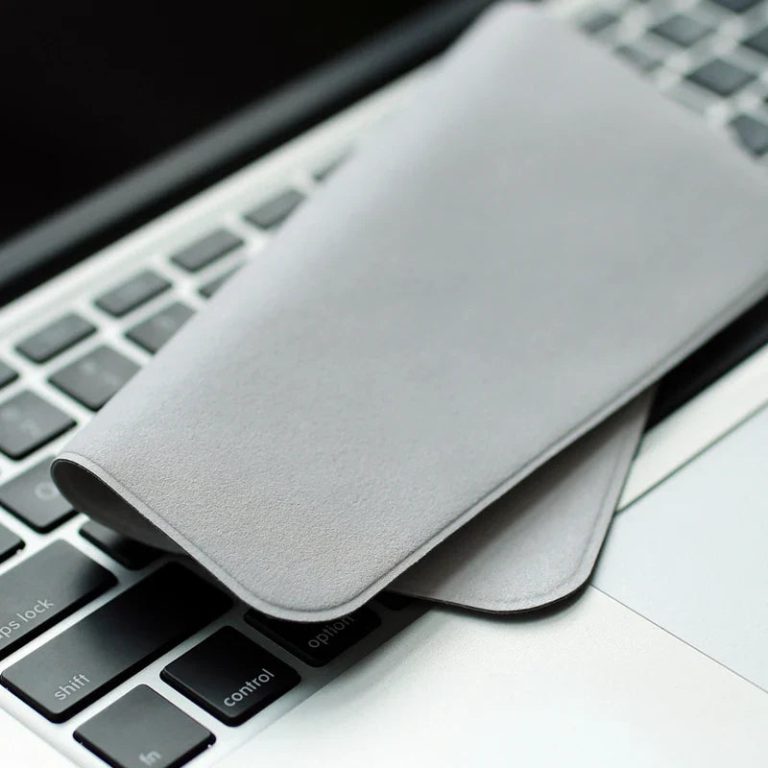 Redécouvrez l’Éclat de Vos Appareils avec un Nettoyage Ultra-Délicat