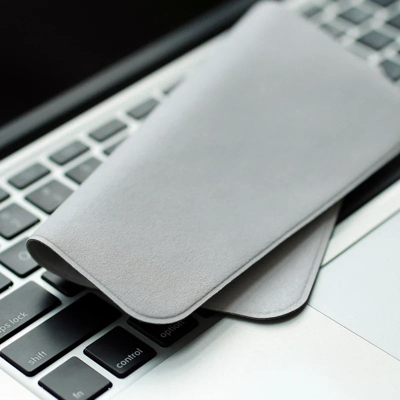 Redécouvrez l’Éclat de Vos Appareils avec un Nettoyage Ultra-Délicat