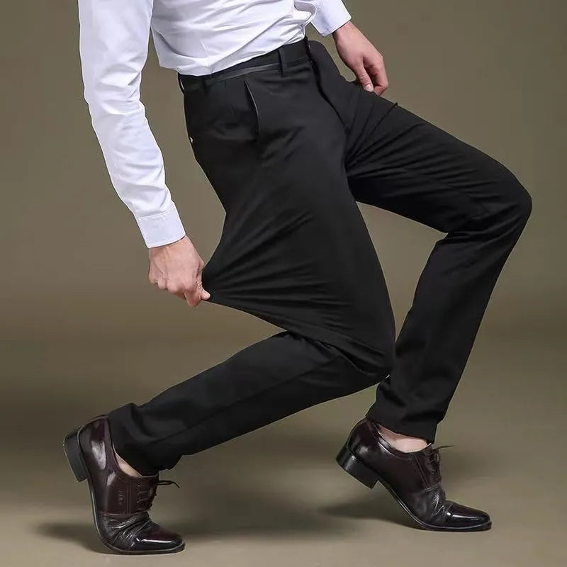 Redéfinissez votre élégance quotidienne avec un pantalon alliant confort et style