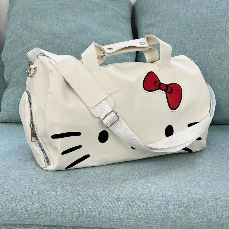 Séjournez avec Style : Le Sac de Voyage MINISO Hello Kitty, l'Allié Incontournable des Femmes Modernes