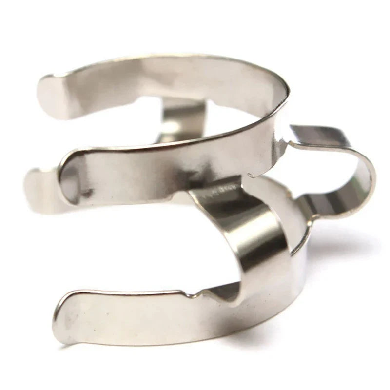 Optimisez la sécurité de vos installations avec des pinces robustes et durables