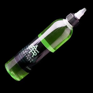 Découvrez la Solution Révolutionnaire pour Soigner et Sublimer vos Tatouages