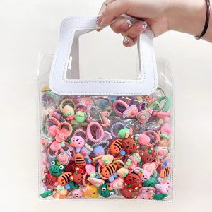 Des Élastiques Ludiques et Confortables Pour Sublimer les Coiffures des Tout-Petits