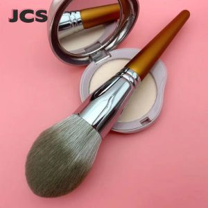 Révélez la perfection de votre maquillage avec un pinceau à poudre rond en fibres