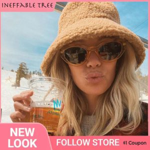 Élégance et Praticité au Quotidien : Le Chapeau Seau en Laine d'Agneau pour Toutes Vos Aventures