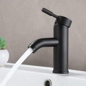 Élégance et Modernité à Portée de Main : Le Robinet de Salle de Bain Noir Minimaliste