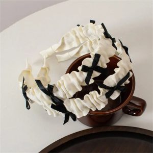 Découvrez l'accessoire capillaire qui allie charme et praticité