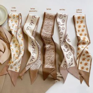 Élégance Réinventée : Le Foulard en Soie Kaki Nude pour Sublimer Votre Style