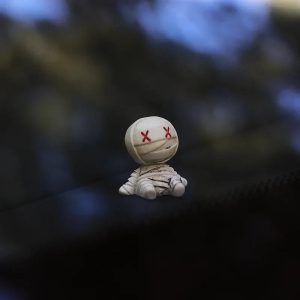 Embellissez Votre Voiture avec une Touche Anime Unique et Personnalisée