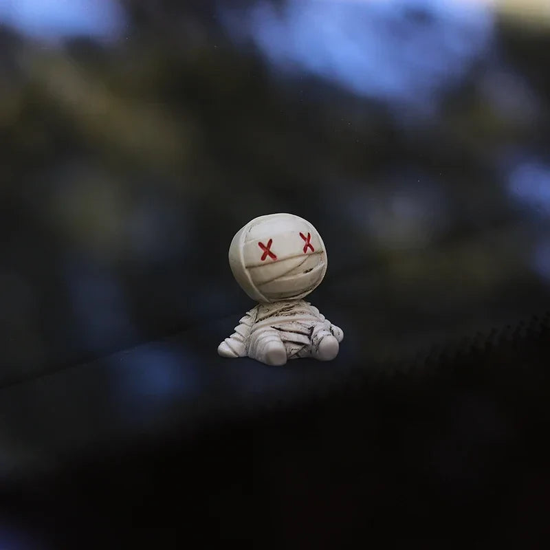 Embellissez Votre Voiture avec une Touche Anime Unique et Personnalisée