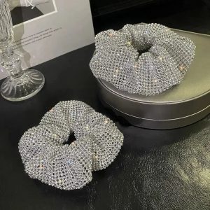 L’alliance subtile entre élégance et originalité : découvrez le Bandeau Strass Élastique Gros Intestin