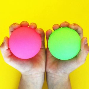 Laissez la Magie Lumineuse Réinventer le Jeu : L’Expérience Inoubliable de la Balle Rebondissante