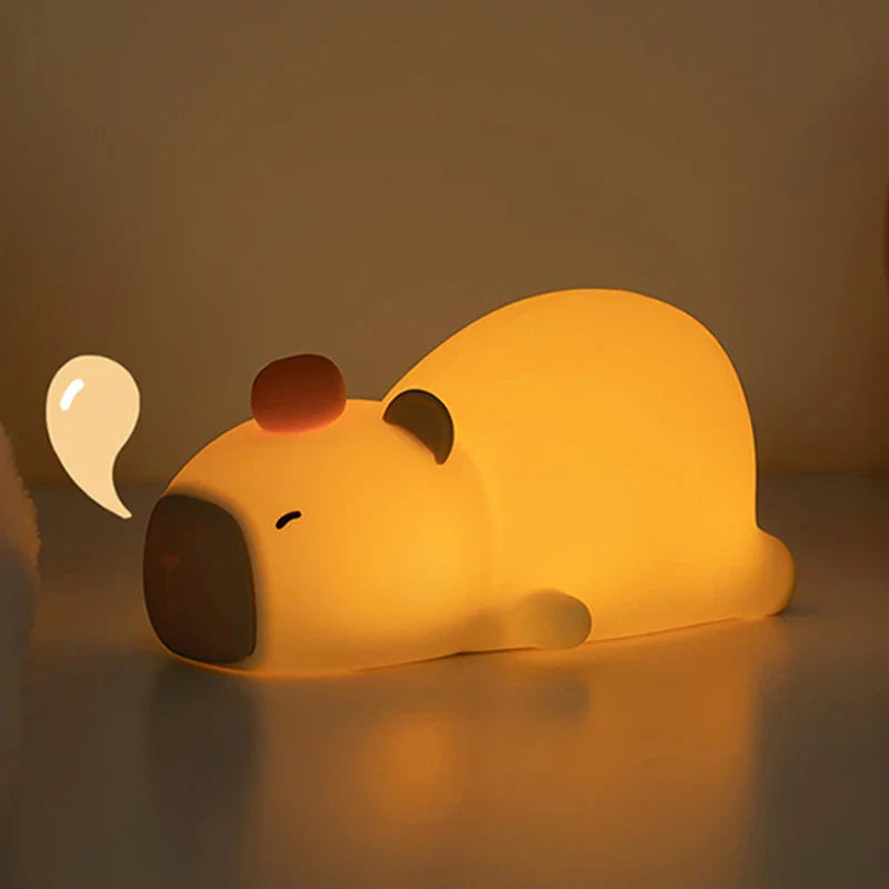 Une Lueur Magique pour les Nuits Enfantines : La Veilleuse Capybara en Silicone