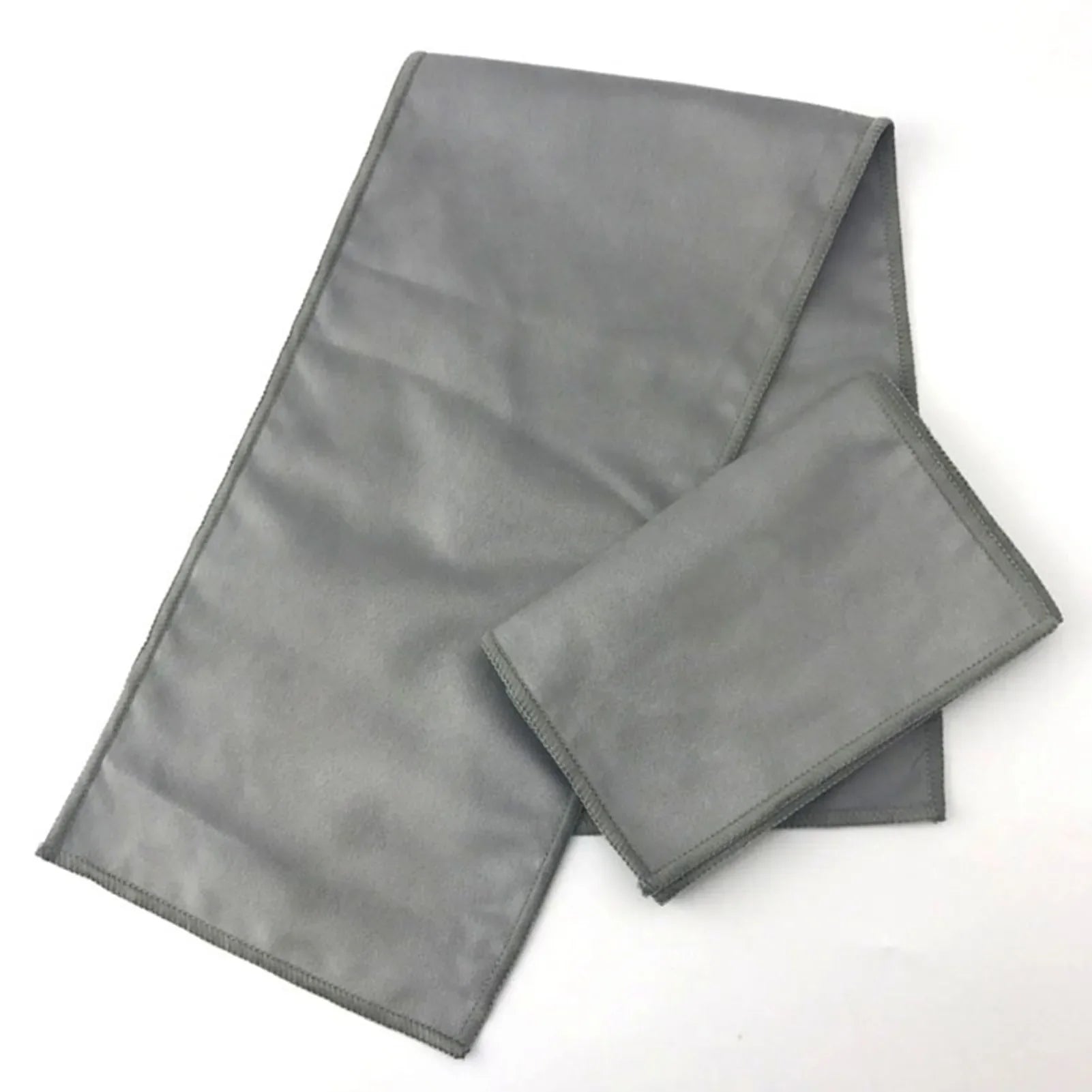 Redécouvrez l’Éclat de vos Accessoires en Cuir grâce à une Microfibre d’Exception