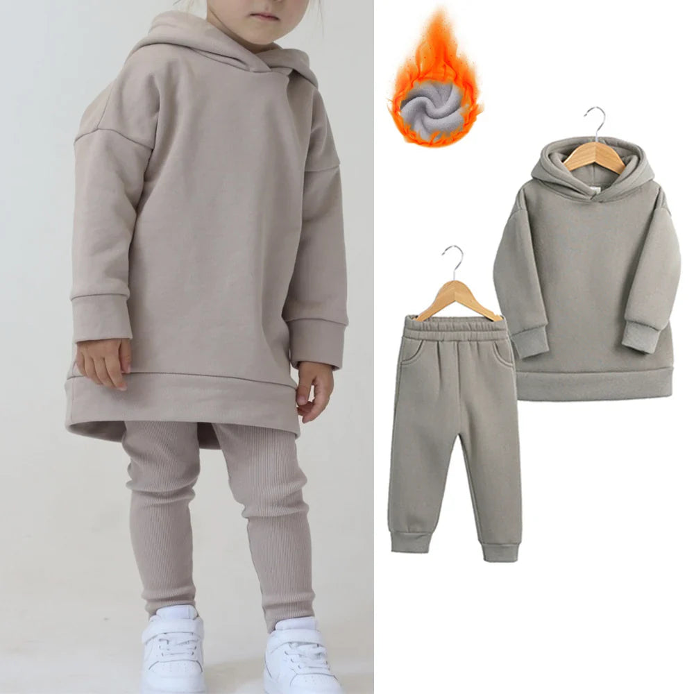 Réinventer le Confort en Hiver : Un Ensemble Polaire Enfants qui Allie Style et Praticité