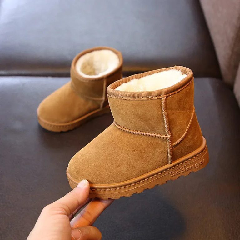Chaleur et Confort Pour les Petits Pieds : Une Nouvelle Ère Pour les Aventures Hivernales