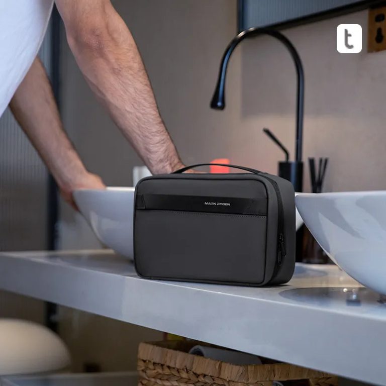 Voyage avec Élégance : Optimisez Votre Organisation grâce à une Trousse de Toilette au Style Business