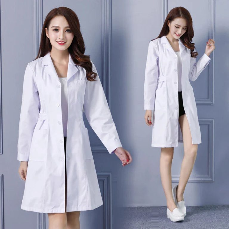 Blouse de laboratoire pour femmes : l’alliance parfaite entre élégance et fonctionnalité