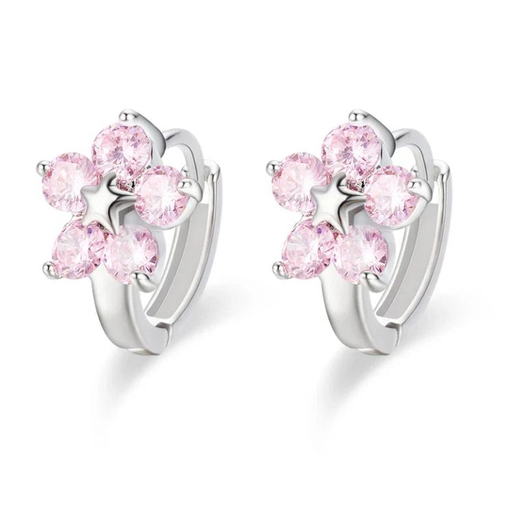 Lumière et Raffinement : Redécouvrez l’Élégance avec les Boucles d'Oreilles Créoles Étoilées