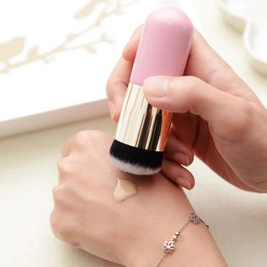 Révéler l’Éclat Naturel de Votre Teint avec ce Pinceau Innovant