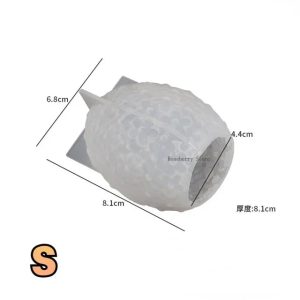 Créez Vos Œuvres Artisanales Exceptionnelles avec un Moule en Silicone au Design Floral Inspirant