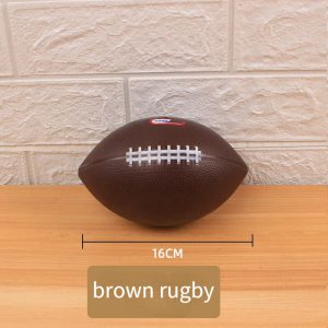 Découvrez un ballon de rugby innovant pour initier les jeunes à un sport d’équipe