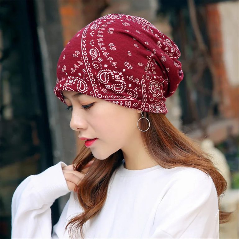 Élégance et Confort : Redécouvrez Votre Style avec un Bonnet Polyvalent Incontournable