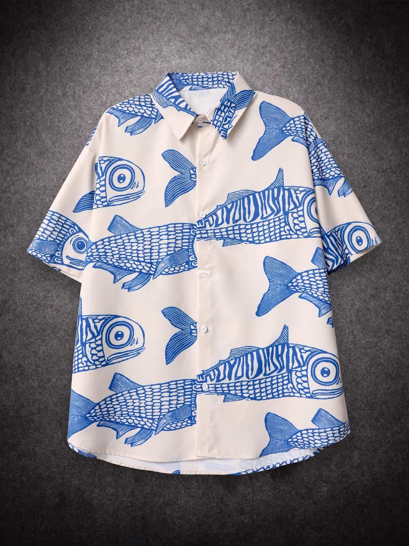 L'audace du Streetwear: La Chemise Oversized Imprimée Petits Poissons qui Réinvente Votre Garde-Robe