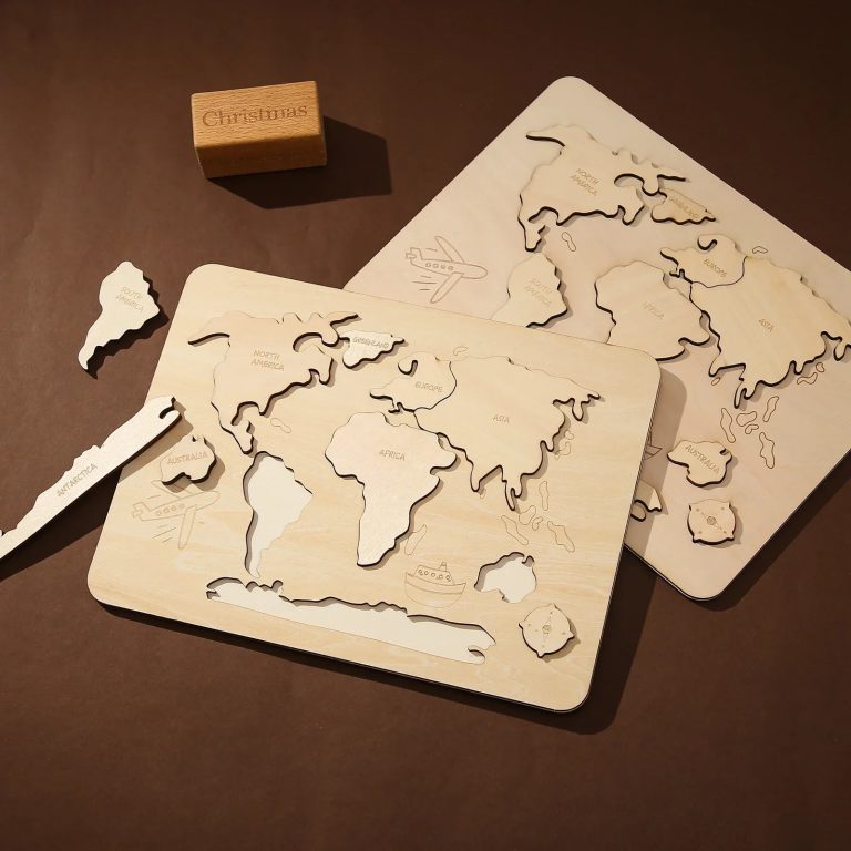 Embarquez pour une Aventure Ludique et Educative avec le Puzzle Montessori Bois Carte du Monde