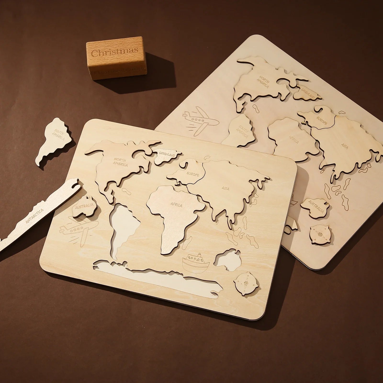 Embarquez pour une Aventure Ludique et Educative avec le Puzzle Montessori Bois Carte du Monde