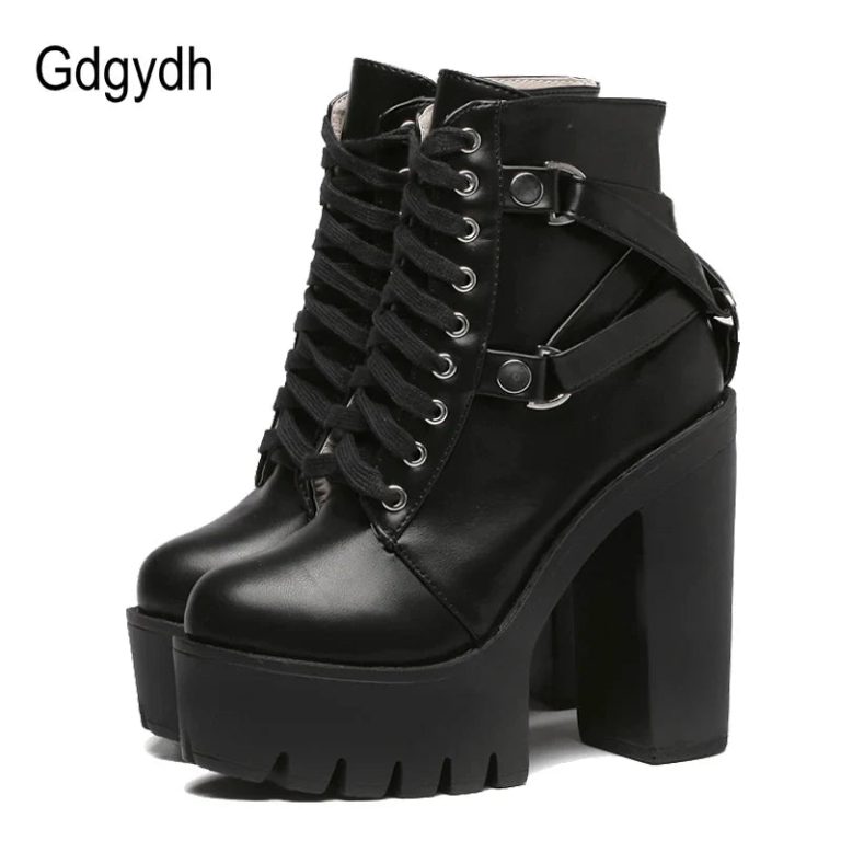 Osez un look audacieux et raffiné avec les bottines Gdgydh