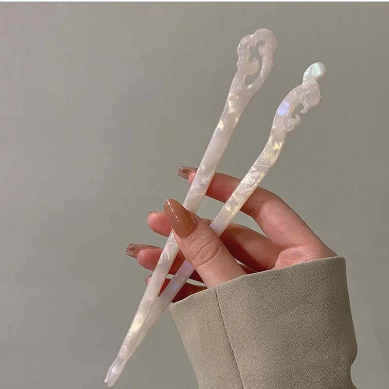 Rehaussez Votre Style avec Élégance : L’Épingle à Cheveux Vintage en Acétate