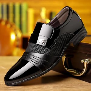 Une élégance intemporelle : Comment les mocassins en cuir redéfinissent le style formel masculin