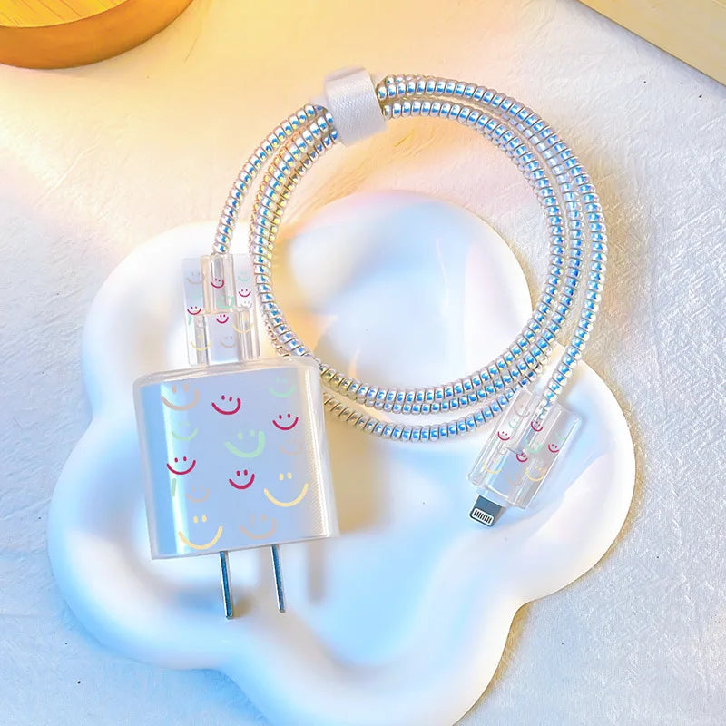 Donnez du Sourire à Votre Chargeur Apple pour une Protection Unique et Élégante