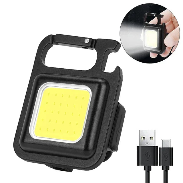 Découvrez la puissance discrète : la lampe de poche miniature qui révolutionne vos aventures nocturnes