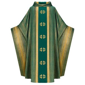 Élégance et Tradition Réinventées : Découvrez la Robe de Prière pour Hommes Clergé