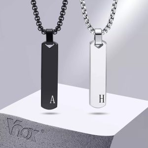 L'alliance du style contemporain et de la personnalisation : un collier à l'image de l'homme moderne