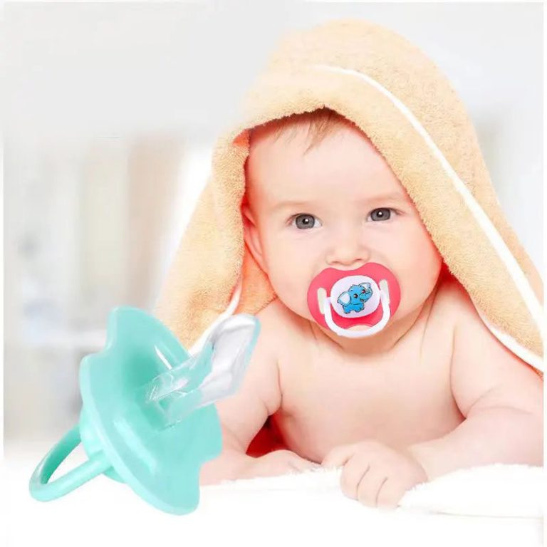 Offrez à Votre Bébé Confort et Sécurité Avec une Sucette en Silicone aux Motifs Cartoon