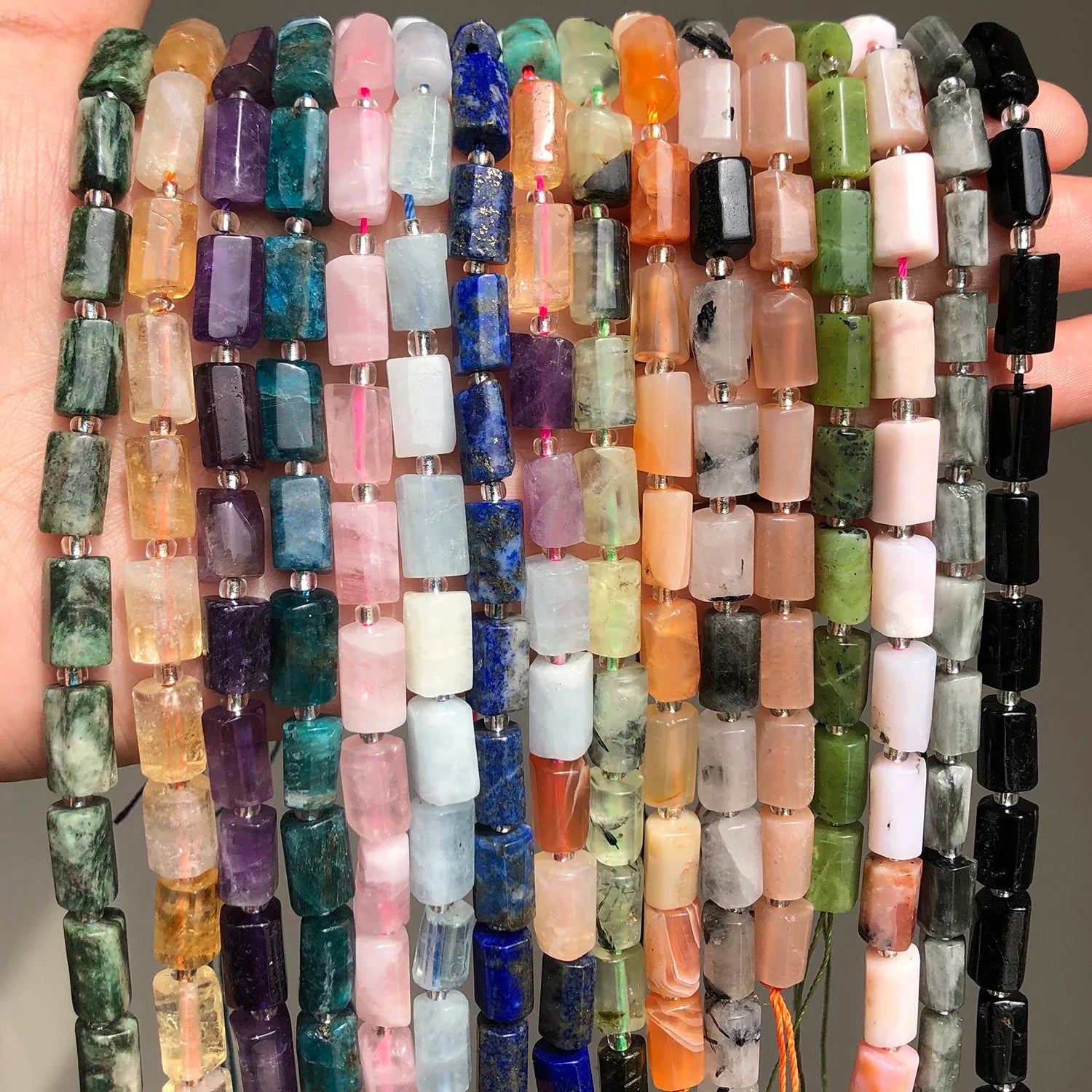 Donnez Vie à Vos Créations avec des Perles Naturelles Élégantes et Authentiques