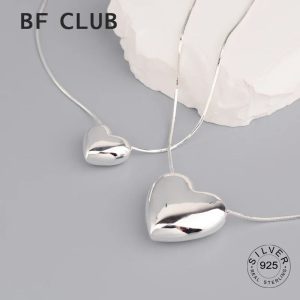 Élégance Géométrique : Le Bijou en Argent qui Sublime Votre Style au Quotidien