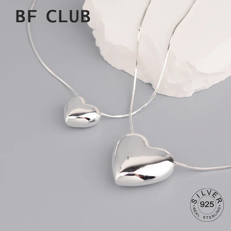 Élégance Géométrique : Le Bijou en Argent qui Sublime Votre Style au Quotidien