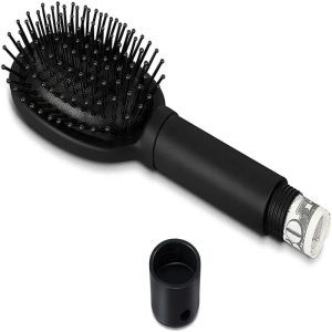Révélez l'élégance cachée de vos routines beauté avec la Brosse Coffre-Fort Secret