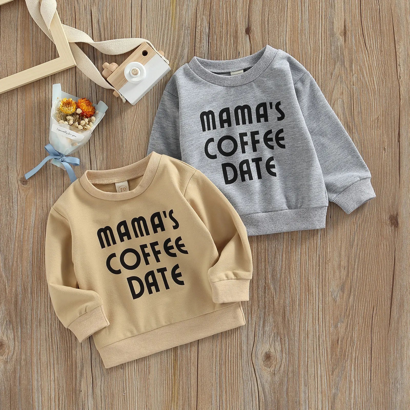 Un Must-Have pour le Confort et le Style de Bébé : Le Sweat-shirt à Lettre Imprimée