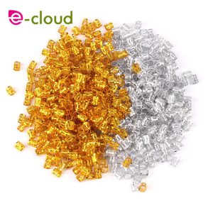 Les anneaux de cheveux en métal doré : L'accessoire tendance pour sublimer vos coiffures